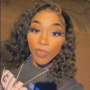 Meet your Posher, Tiaa